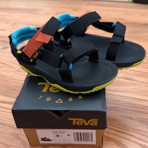 Teva Toddlers’ Hurricane Sandals